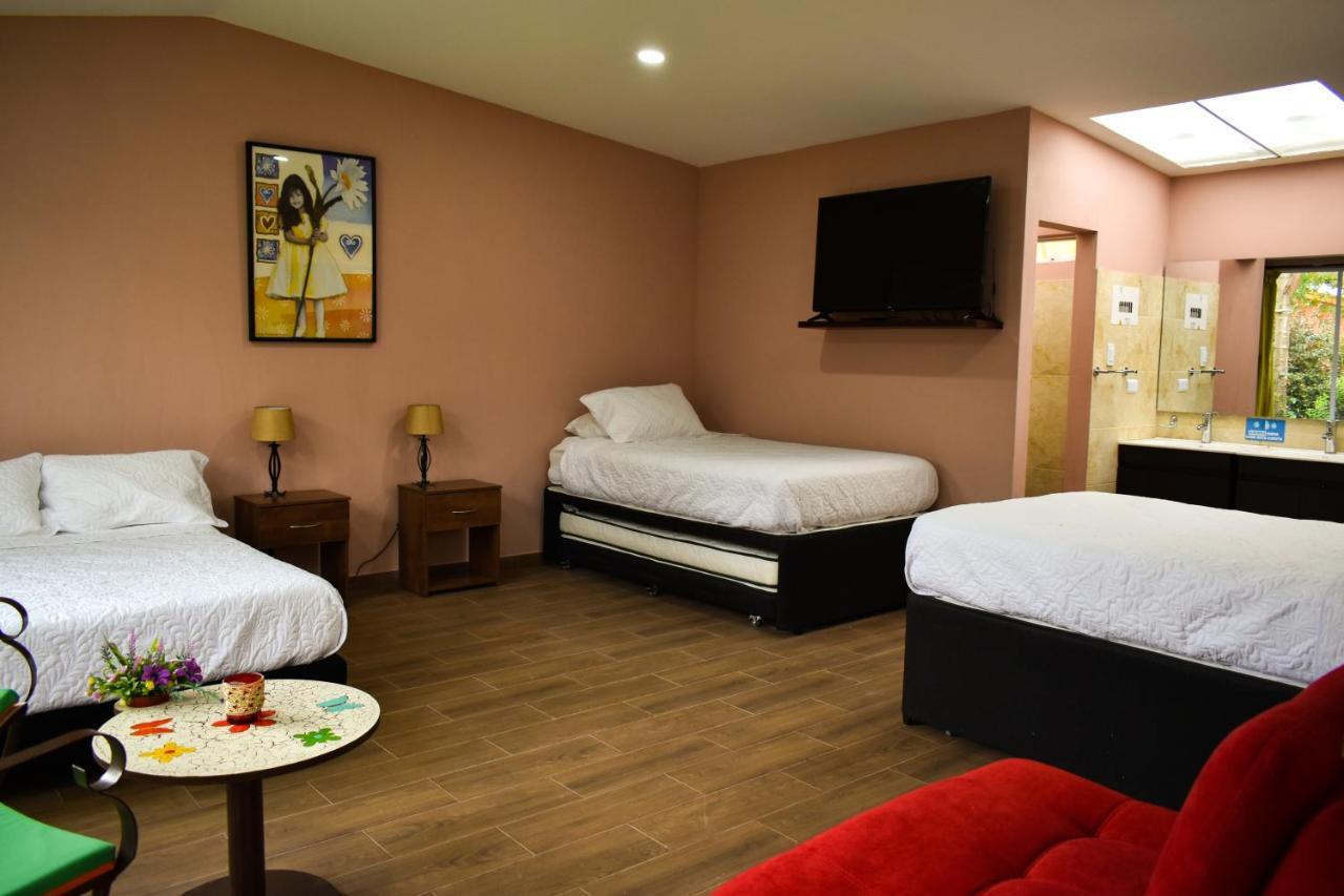 Hotel Casa Iris à Chía Extérieur photo