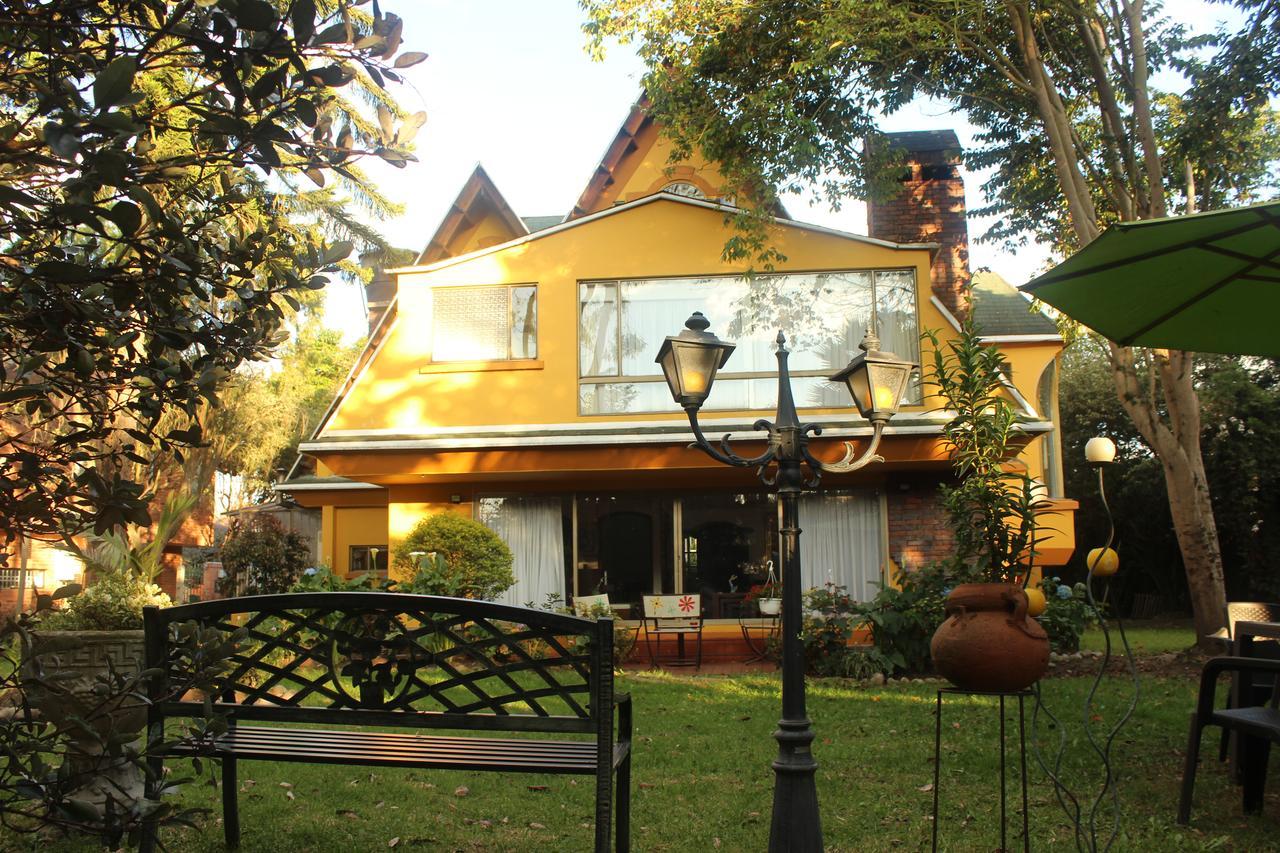 Hotel Casa Iris à Chía Extérieur photo